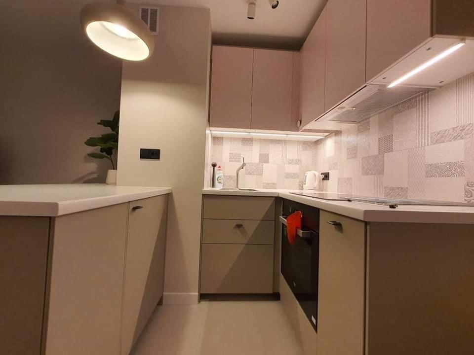 Mlociny Metro Apartment 3 Варшава Экстерьер фото